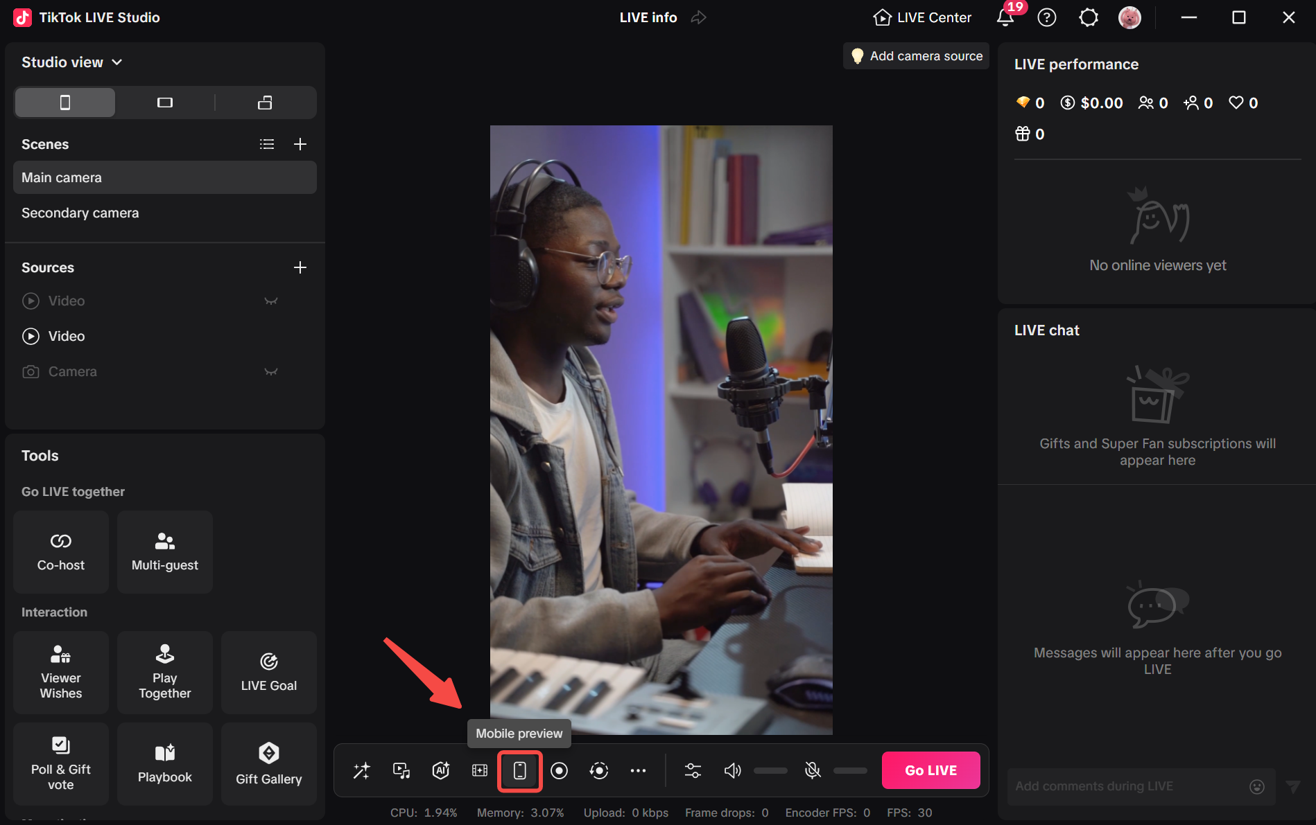 Interfaz de TikTok LIVE Studio con el botón de vista previa móvil