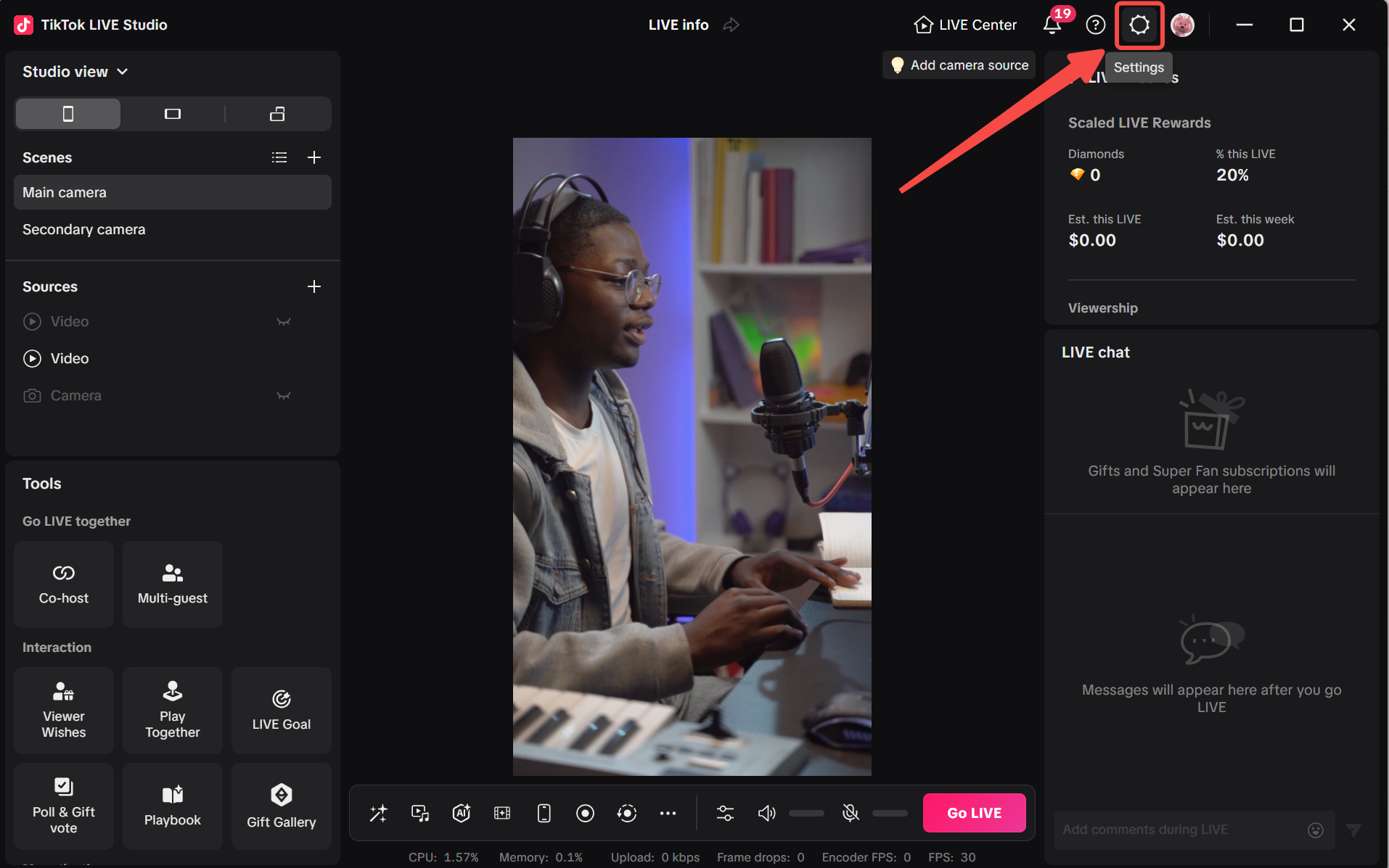 Interfaz de TikTok LIVE Studio con la entrada Settings